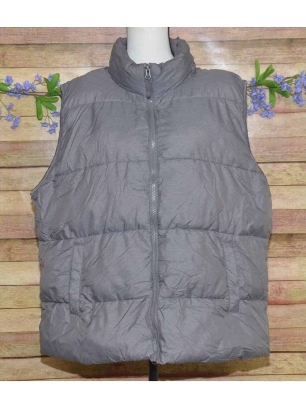 Heat Keep Ladies Gray Sleeveless Quilted Puffer Jacket Size XXL Pocket Insulated